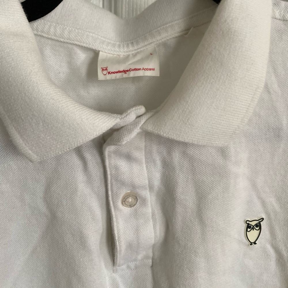 Men’s white polo shirt